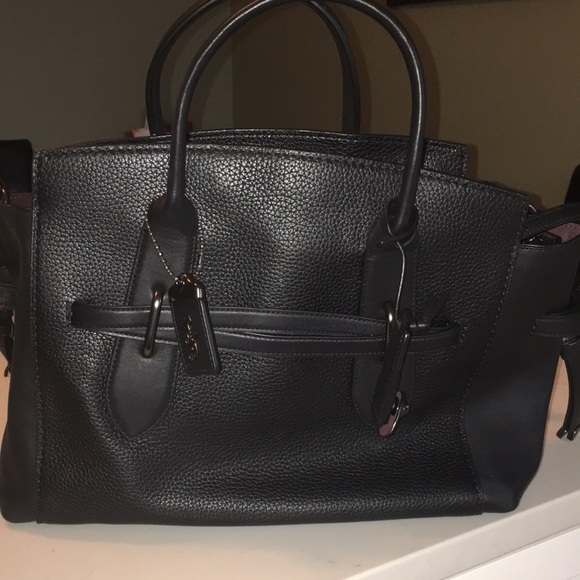 coach shadow carryall black